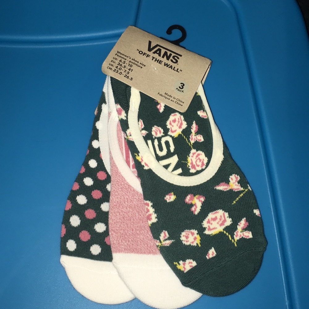 NWT, vans socks, 9 pairs total - Picture 4 of 4